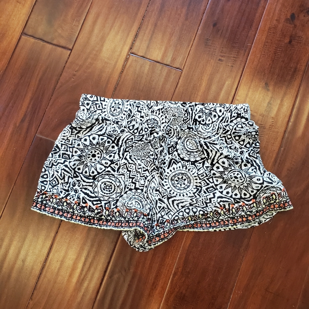 Women's Papaya Embroidered shorts